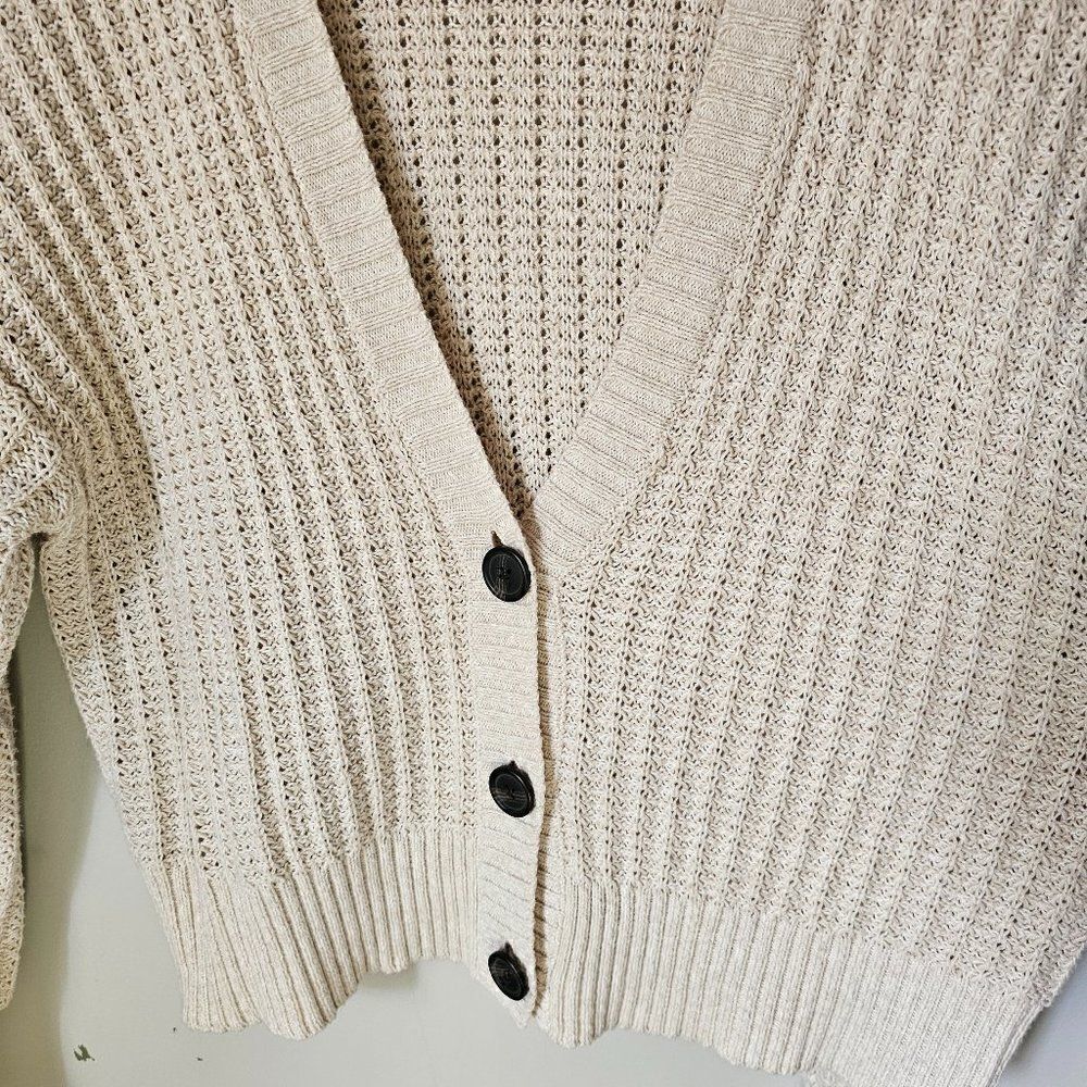 EUC AMERICAN EAGLE OUTFITTERS V NECK BUTTON DOWN CREAM CARDIGAN SIZE S - Picture 5 of 14